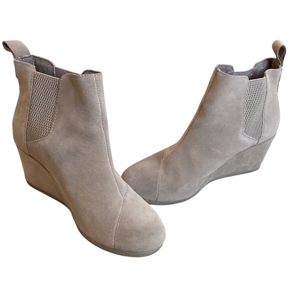 Toms Ankle Wedge‎ Booties Size US 8, UK 6, EU 39 Beige Suede Comfort Boots